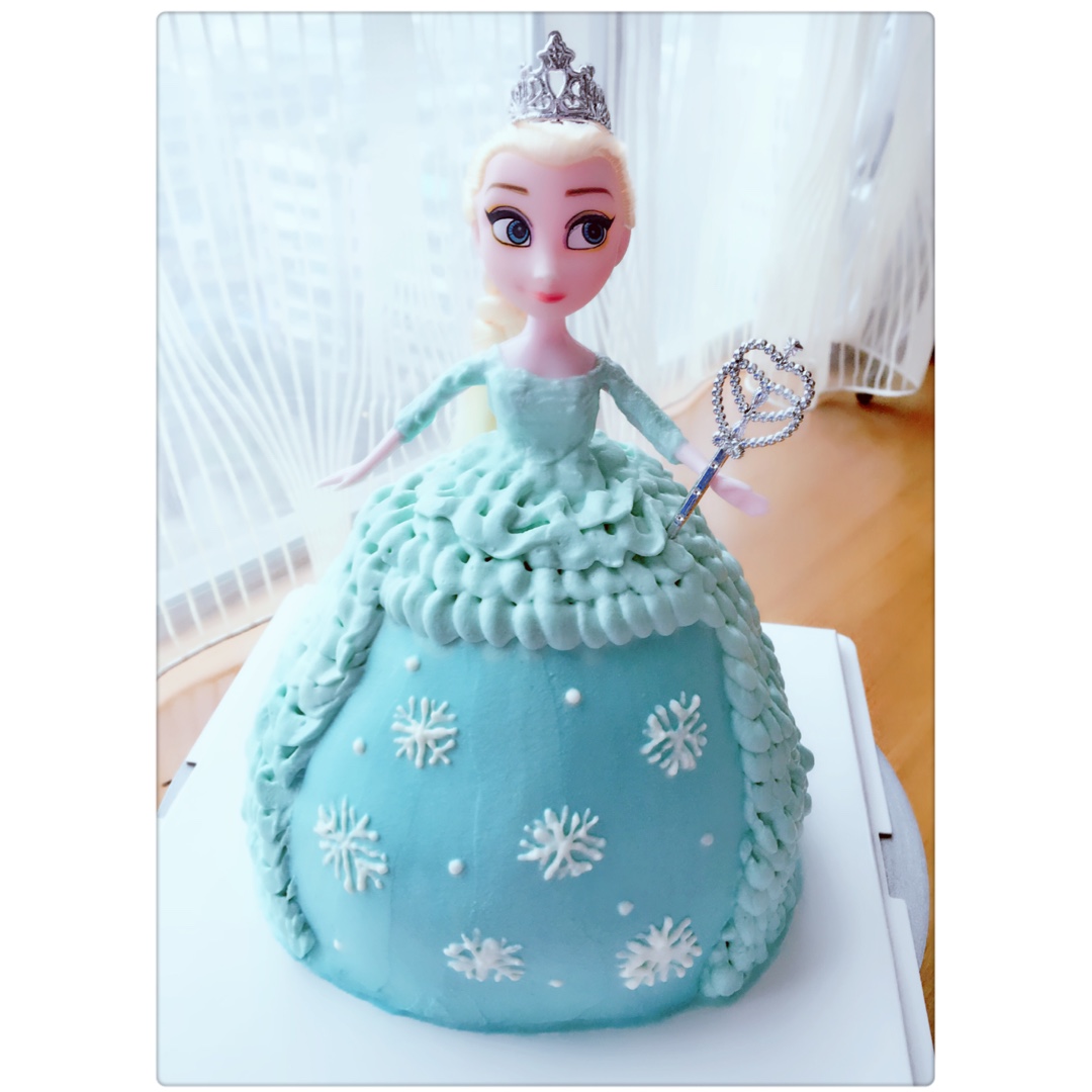 冰雪奇缘爱莎公主蛋糕