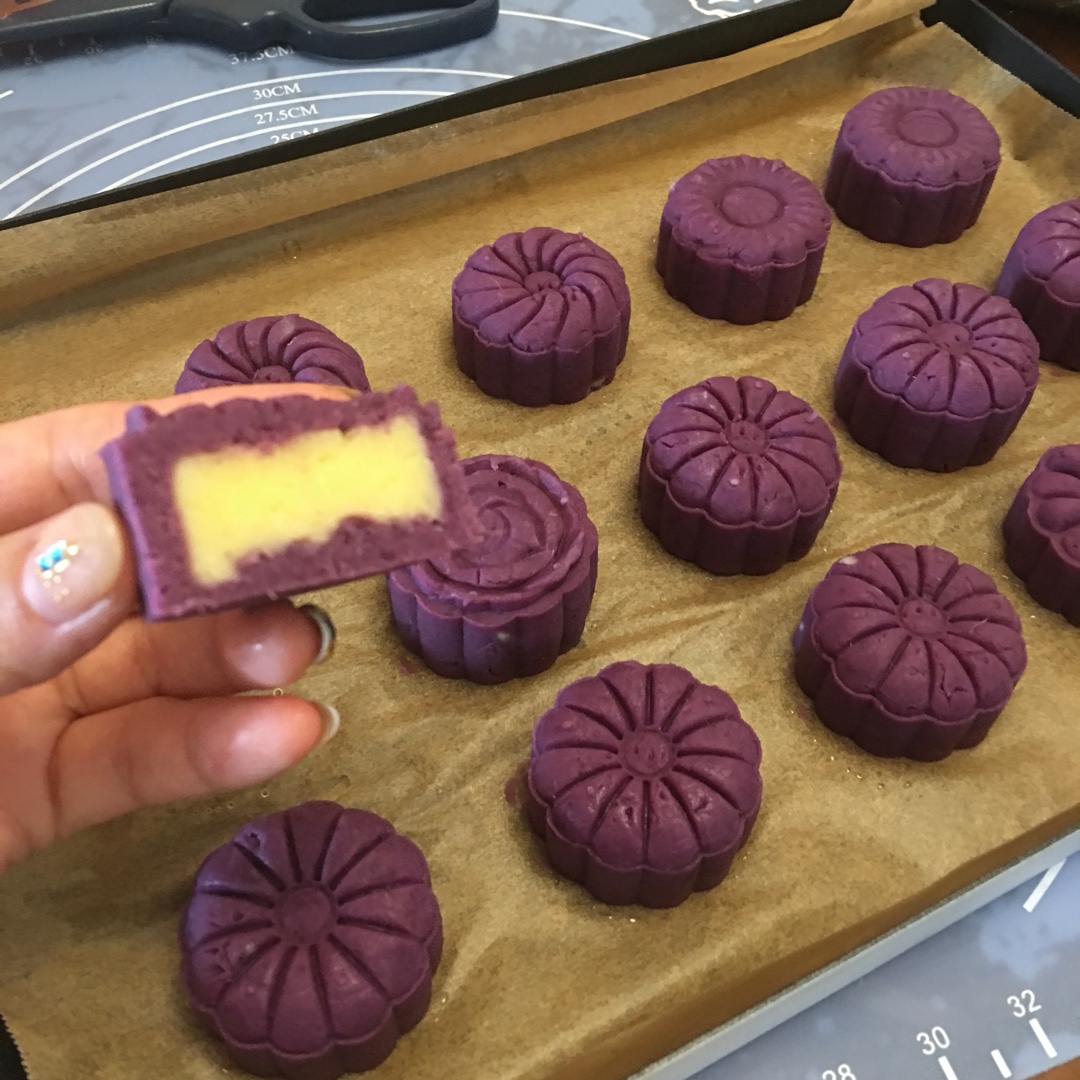 紫薯奶黄月饼（不需烤箱的月饼）