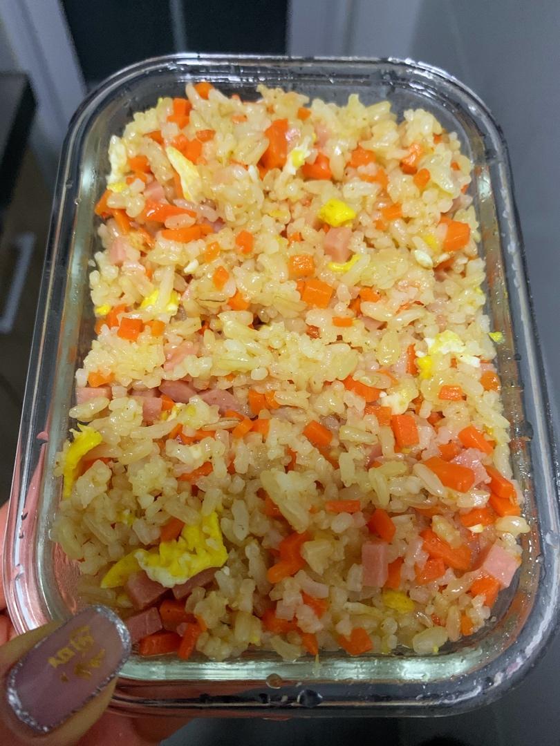 胡萝卜蛋炒饭