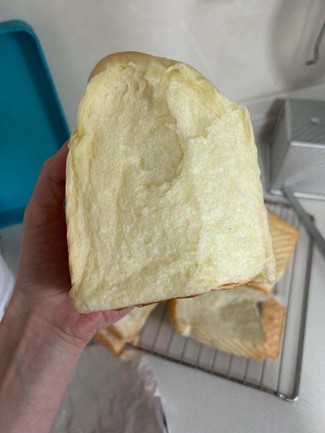 鲜奶牧场吐司制作揭秘，绵密的吐司谁不爱啊