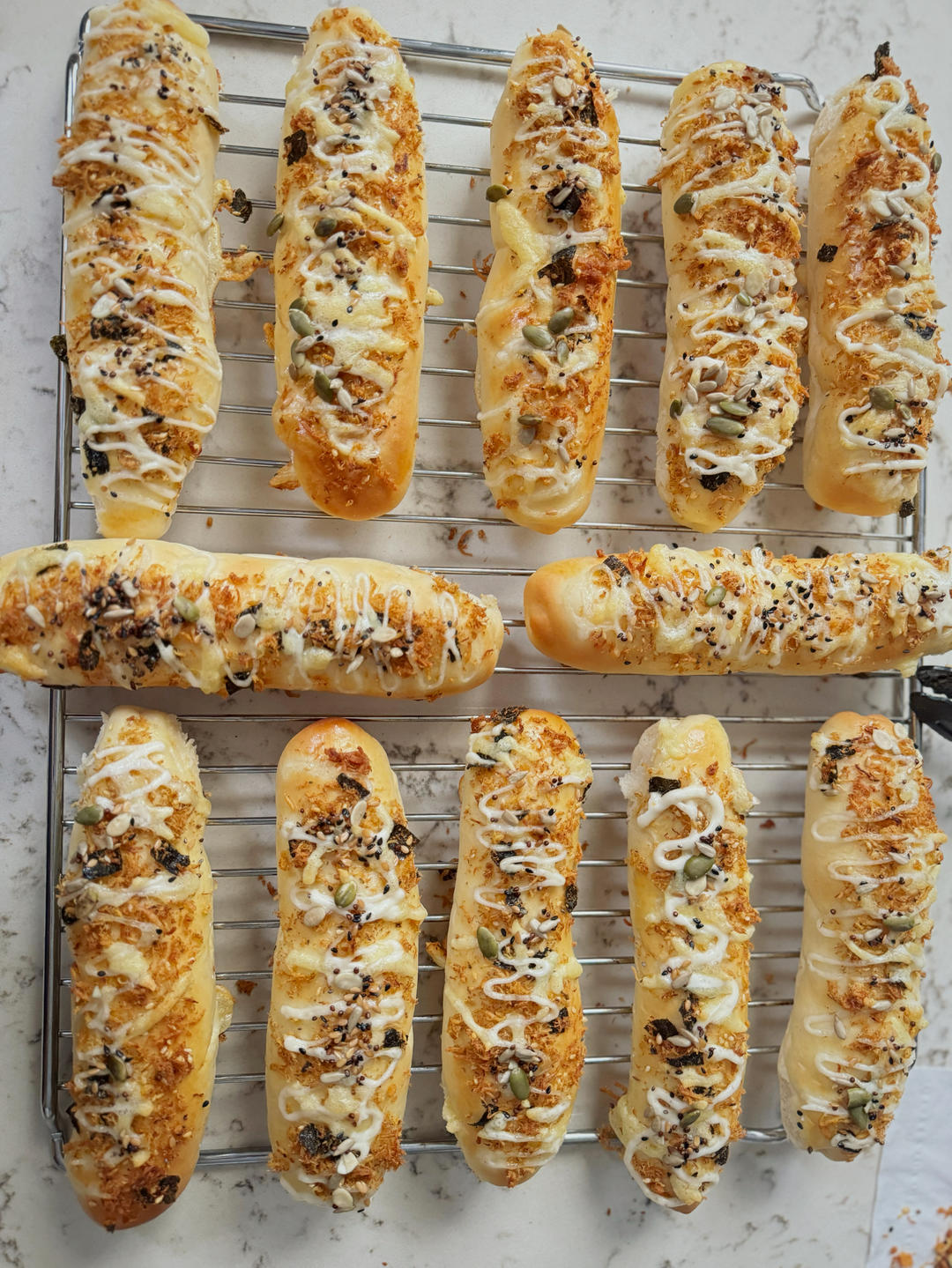 自用10年的台式万能面团新食谱来啦-肉松芝士条面包