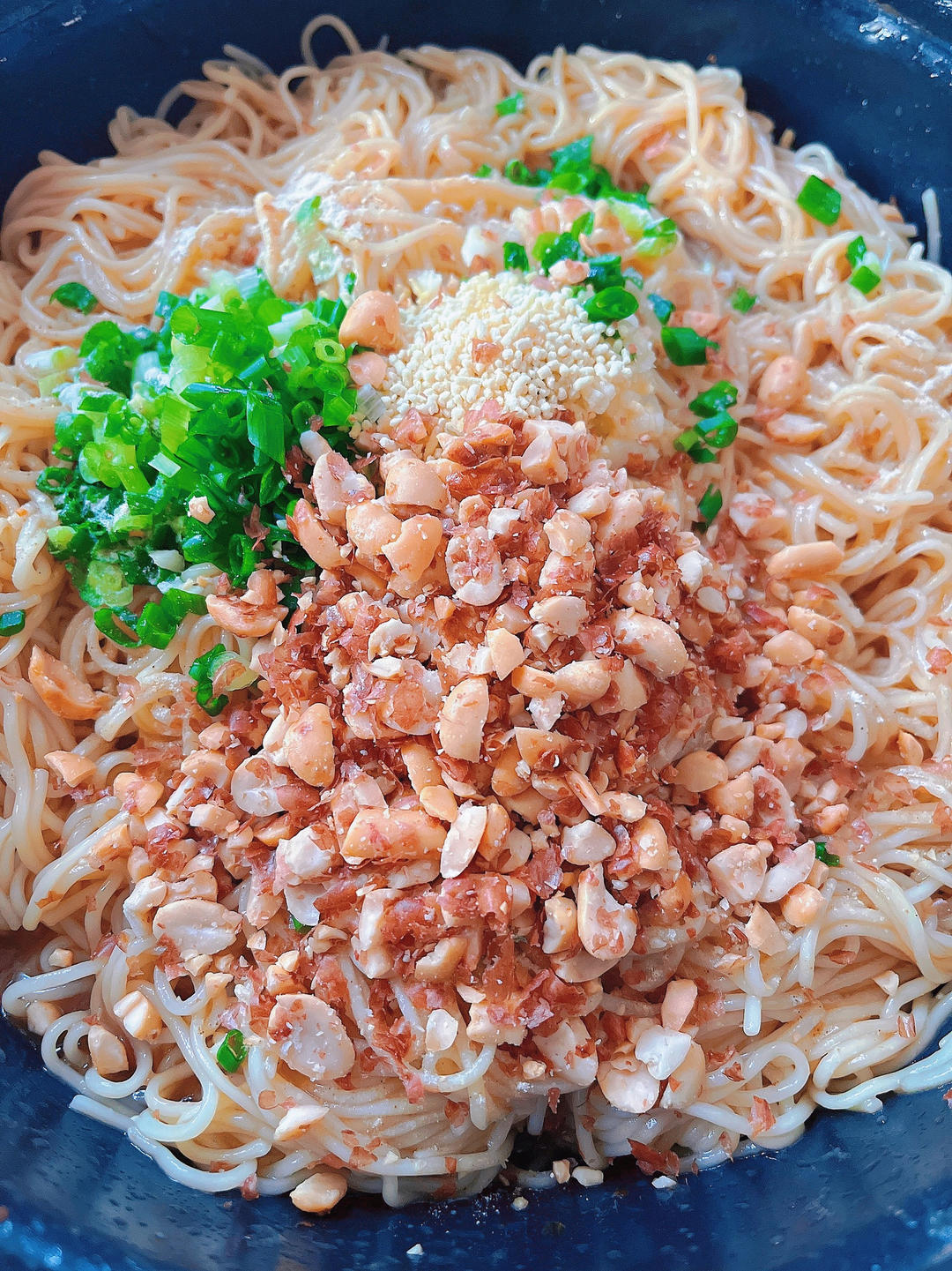 十分钟做好一盘开胃凉拌面～太好吃啦