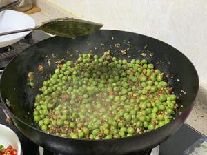 超下饭的豌豆肉沫的做法 步骤16