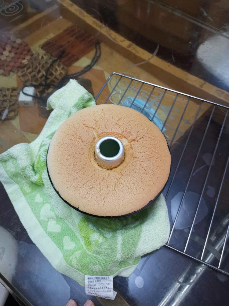 6寸基础版戚风蛋糕胚（附上我做的黄金果生日蛋糕）