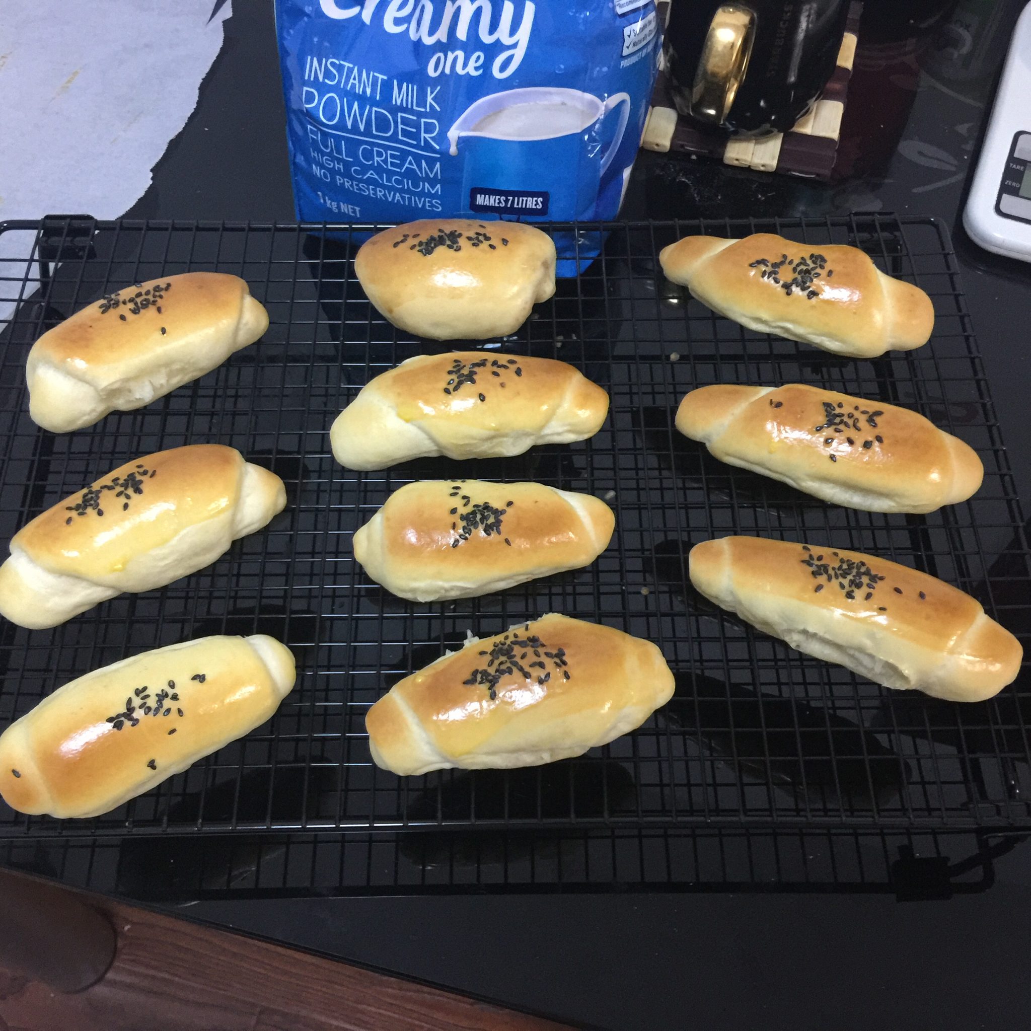 黄油牛角包