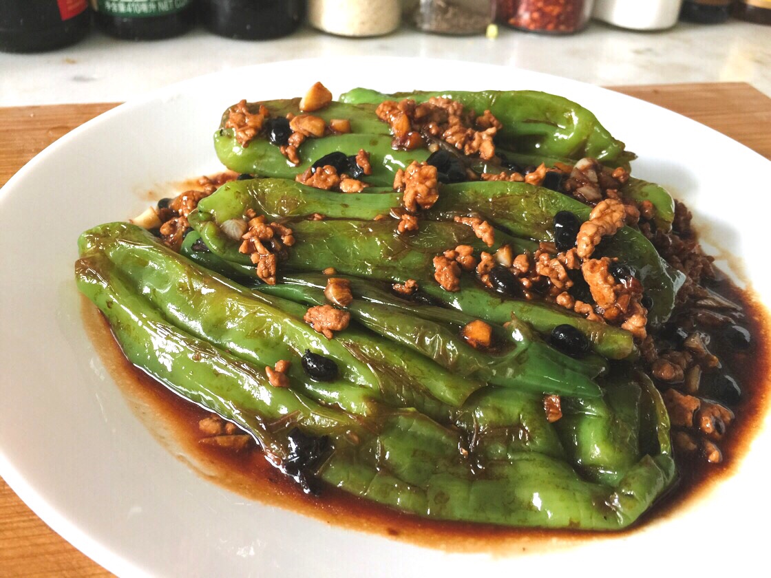 虎皮青椒，最有味道的青椒的做法