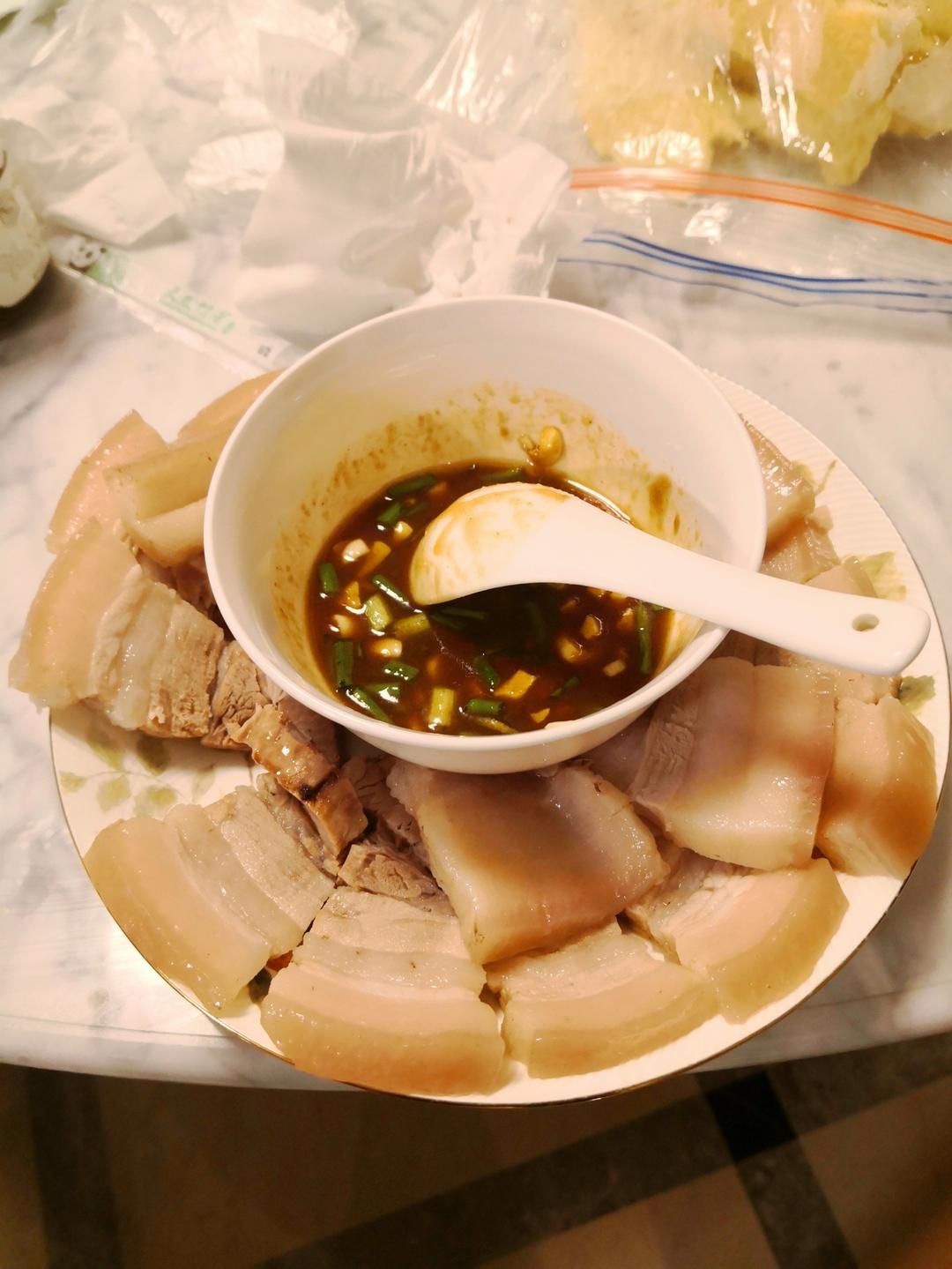 蒜泥白肉