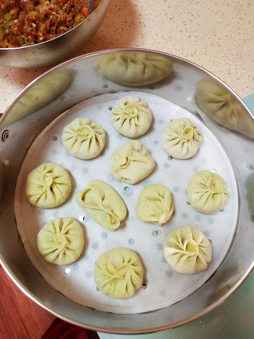 牛肉芹菜包子【1⃣️芹2⃣️用】