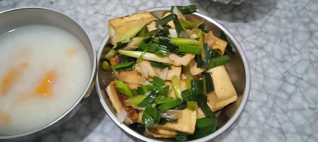 葱烧豆腐