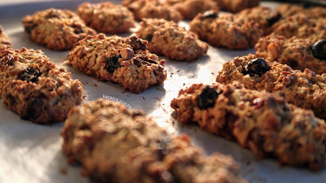 无数次翻牌の ·燕麦饼干🍪