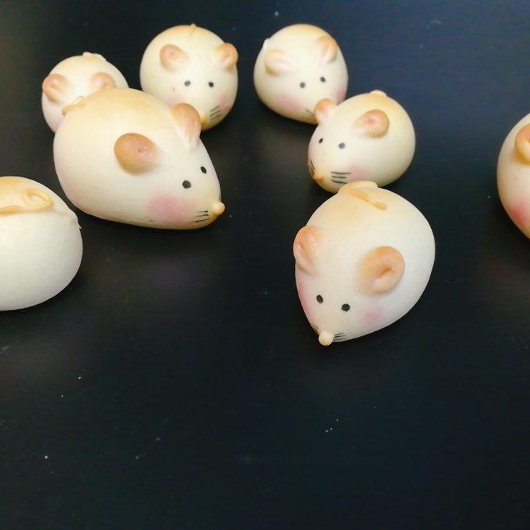 小老鼠烧果子