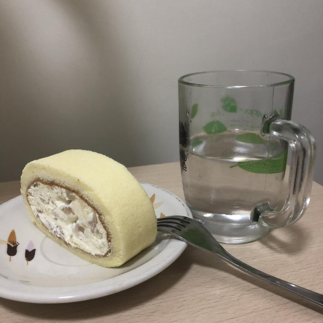 《Tinrry+》粉红荔枝蛋糕卷