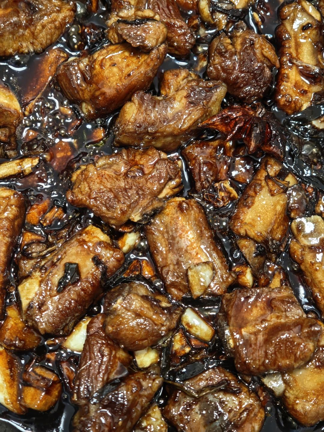 蒜香糖醋小排的做法