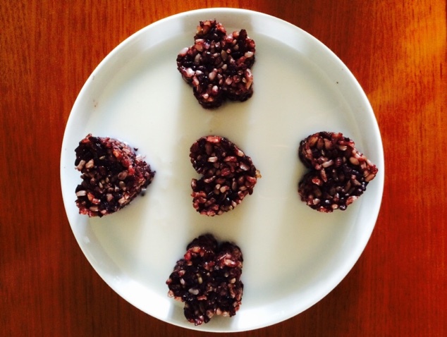 张大喵822做的牛奶黑糯米甜甜