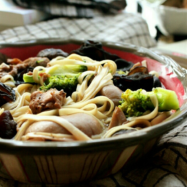 默默做，默默拍，默默秀