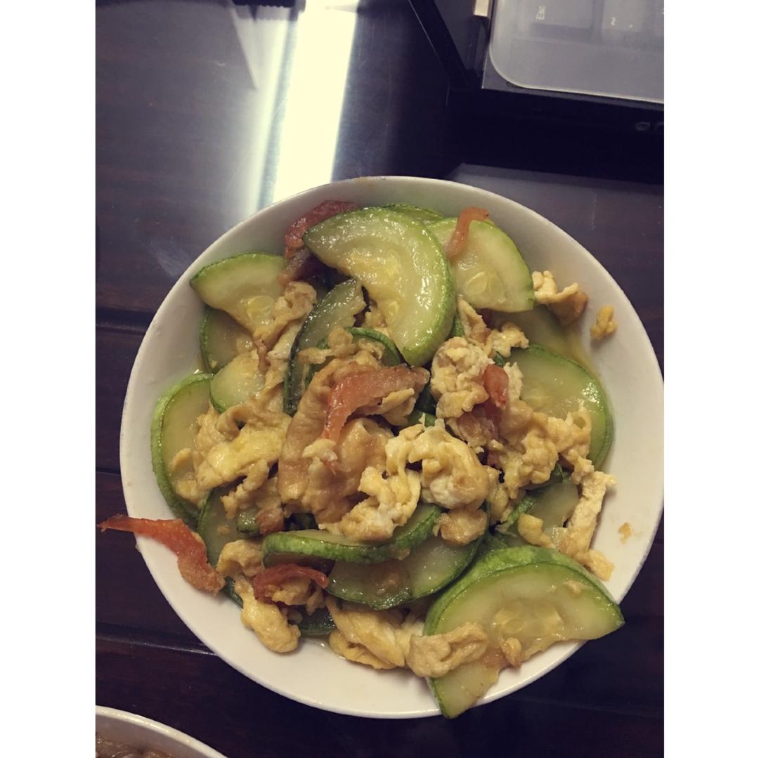 鸡蛋海米炒西葫芦 Dried Shrimp with Zucchini