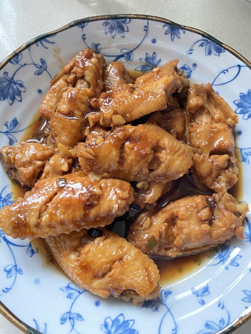 外婆教我的红烧鸡翅·连汤汁都狠好吃！！！
