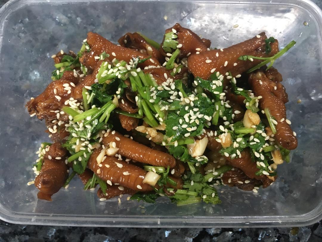 陈醋罗汉果鸡脚