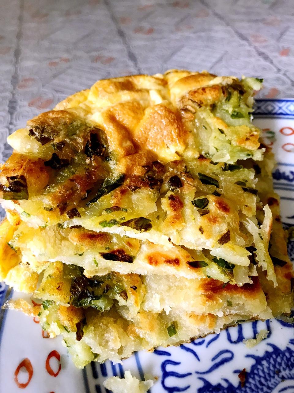 鸡蛋葱油饼                  （更新饼坯保存方法）