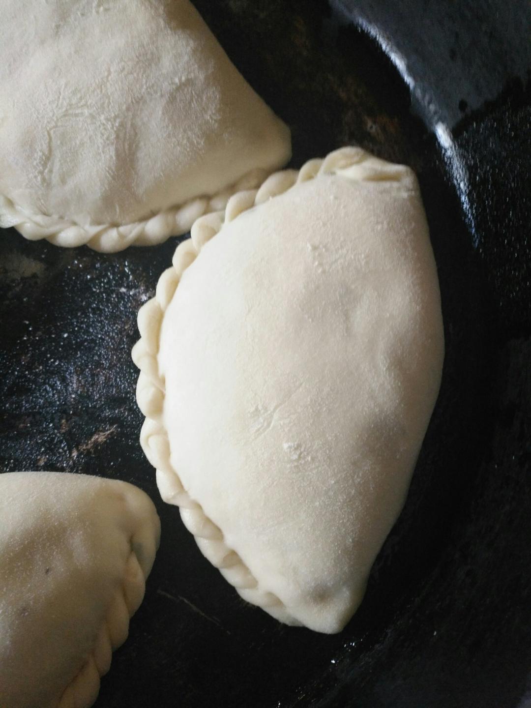 和面不粘手的韭菜盒子（附捏花边）【独家】