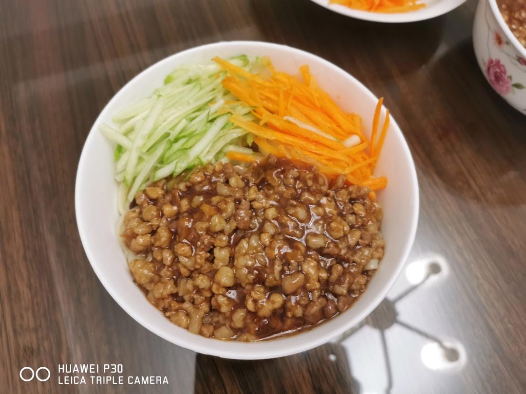 简单快手家常版炸酱面