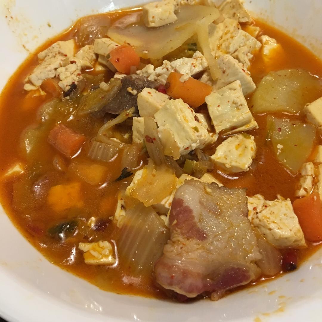 韩国泡菜豆腐汤