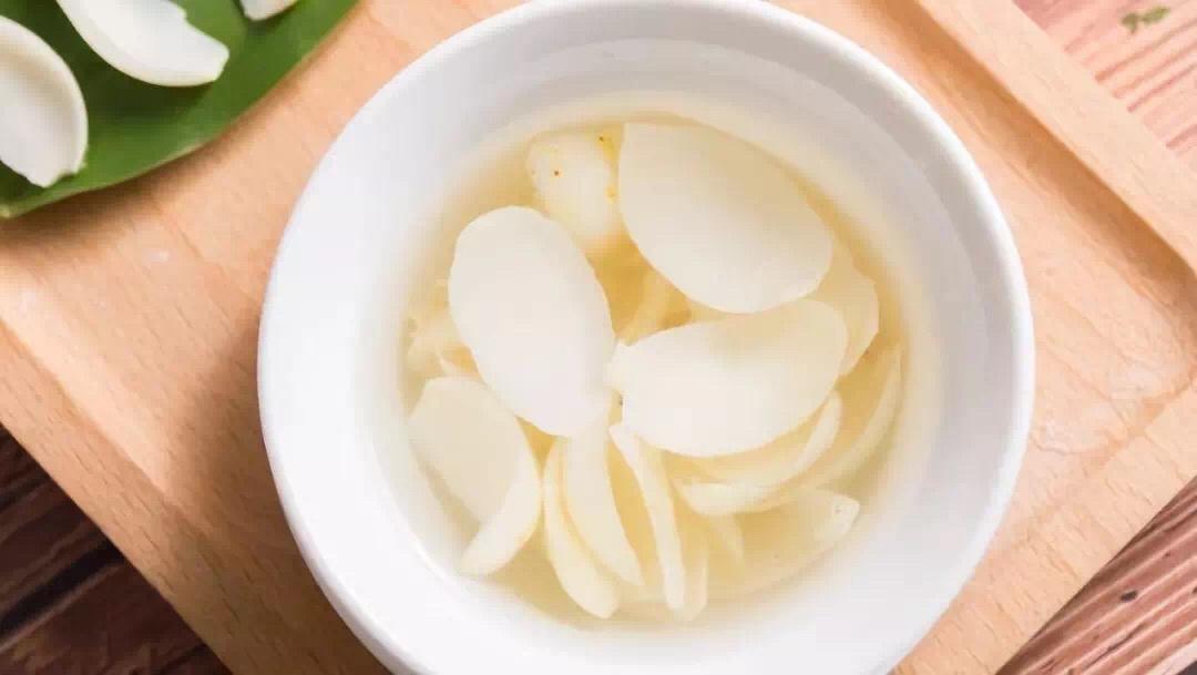 【食疗药膳】
百合马蹄水-阴虚燥咳,失眠多梦的做法