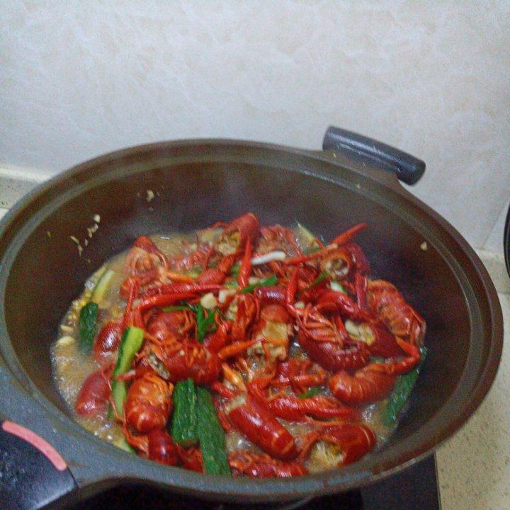 蒜蓉小龙虾（家常版比复茂好吃哦😋）