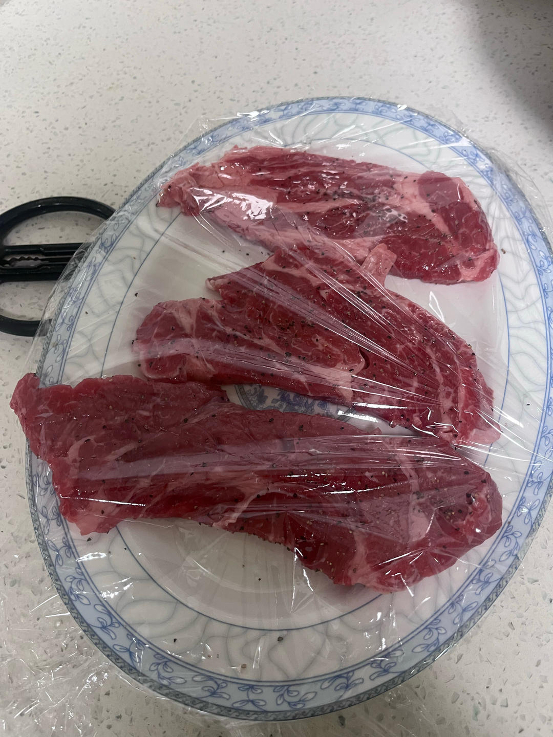 柔嫩多汁，烤箱烤出来的嫩烤牛排