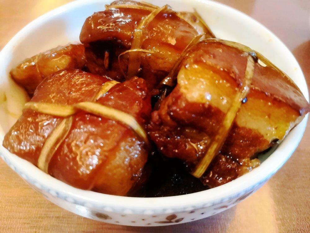 如何炖出不腻的东坡肉--酒店做法及家庭做法
