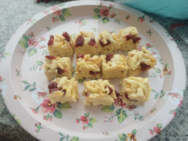 蔓越莓牛扎糖沙琪玛