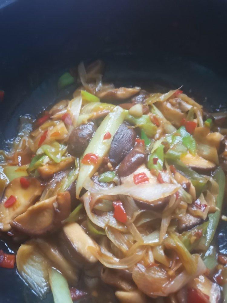 🔥低脂美味～比肉还好吃的爆炒香菇