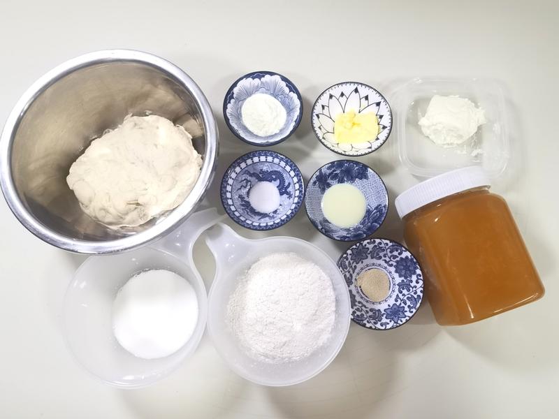 纯奶手撕吐司的做法 步骤1