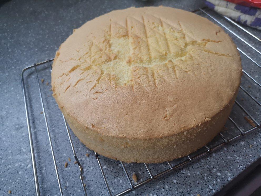 零失败的戚风蛋糕（超详细，附多组视频）2019.10.18更新（附6寸 8寸 10寸配方）