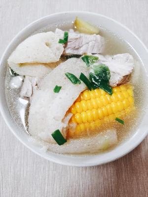 竹荪玉米排骨汤的做法 步骤4