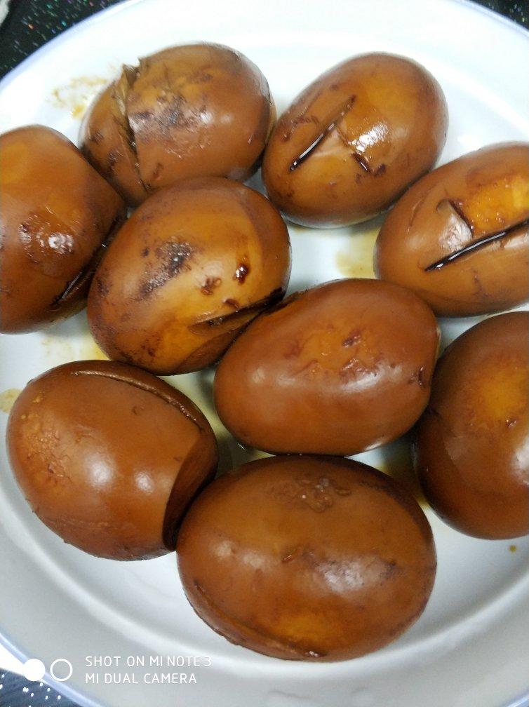 口是心非姑娘做的快手啤酒卤鸡蛋