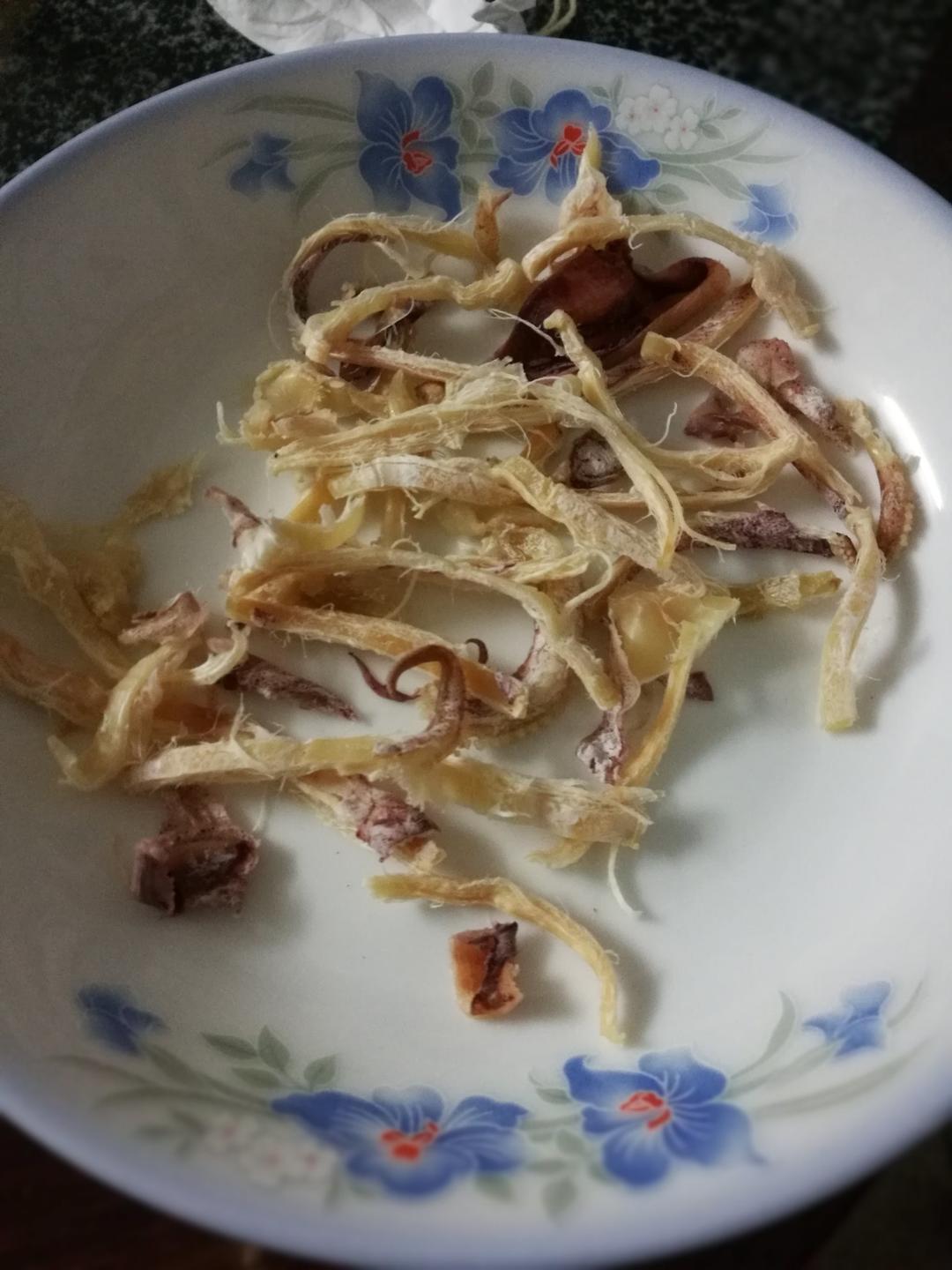 悠闲的小兔做的微波炉烤干鱿鱼