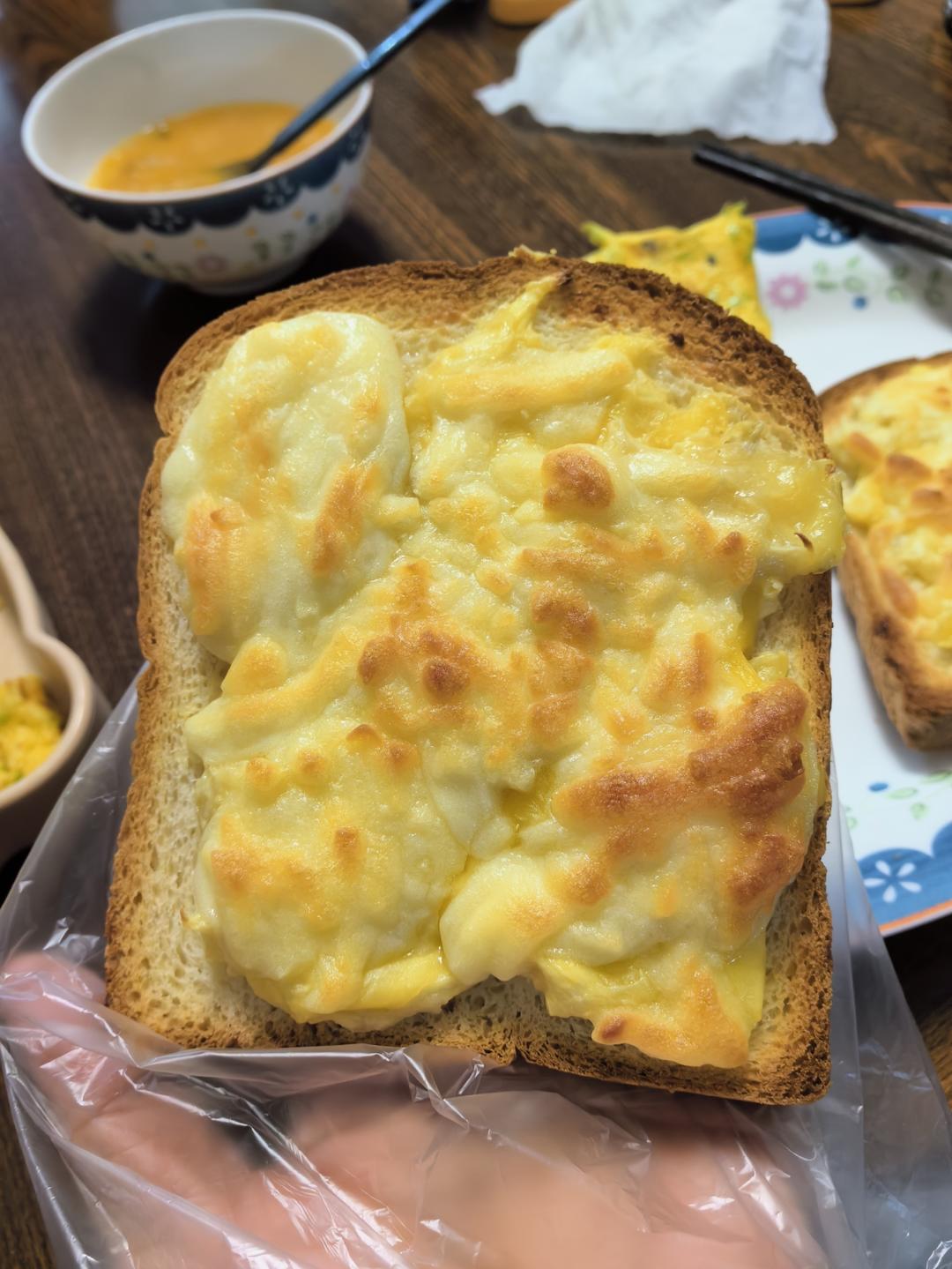 面包片榴莲披萨🍕的做法