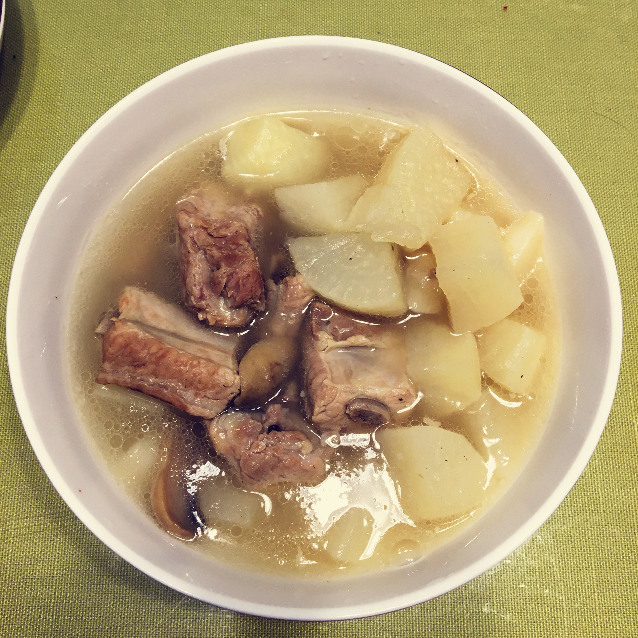 萝卜排骨汤