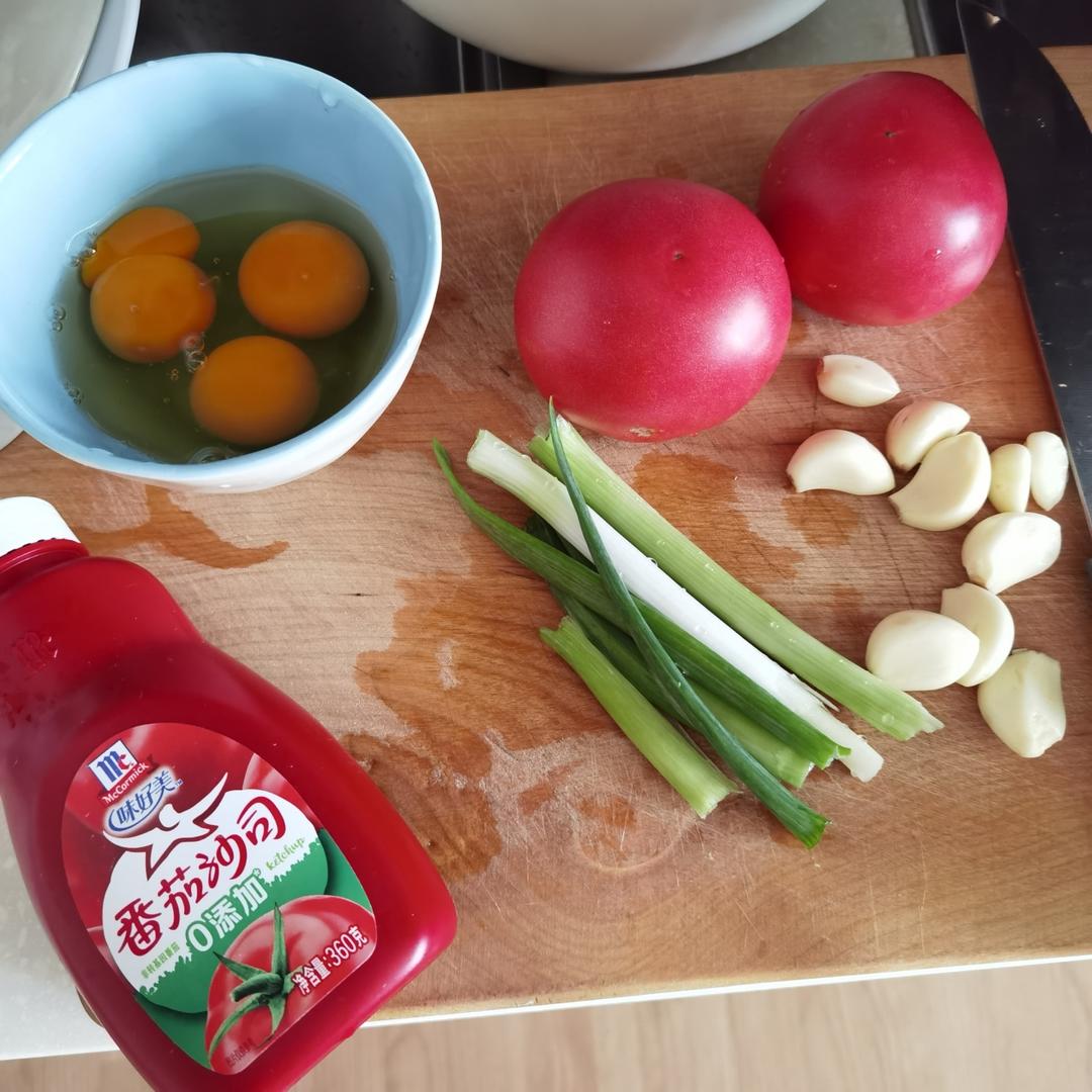 西红柿炒鸡蛋的做法 步骤1