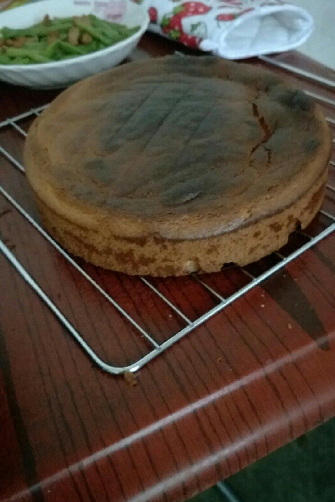 烤箱做蛋糕（戚风蛋糕的做法）
