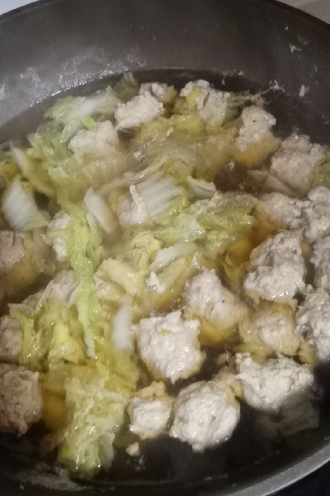 白菜猪肉丸子汤