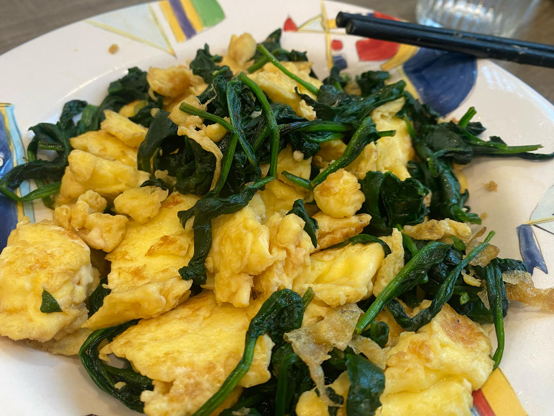 菠菜炒鸡蛋