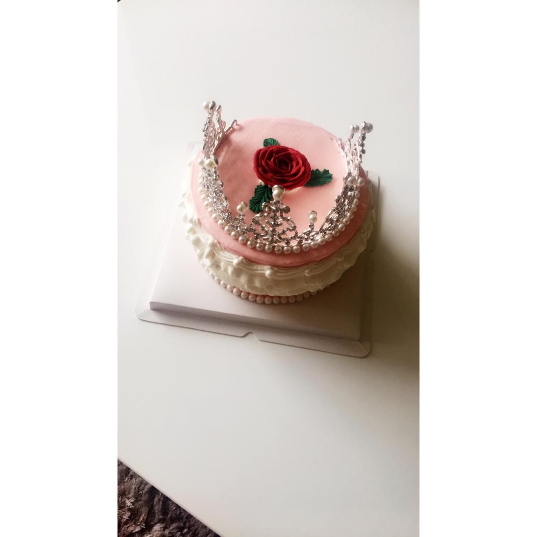 淡奶油裱花蛋糕