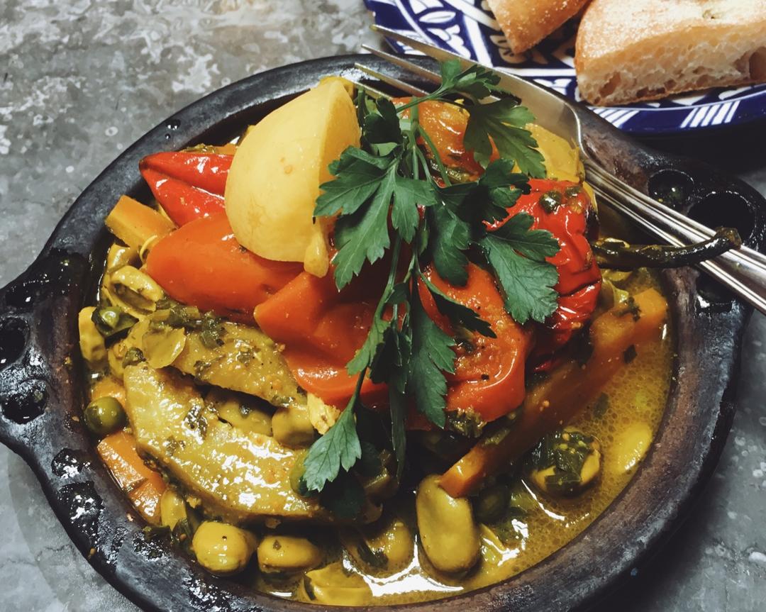 Tagine b l'khora 时令蔬菜塔津锅的做法