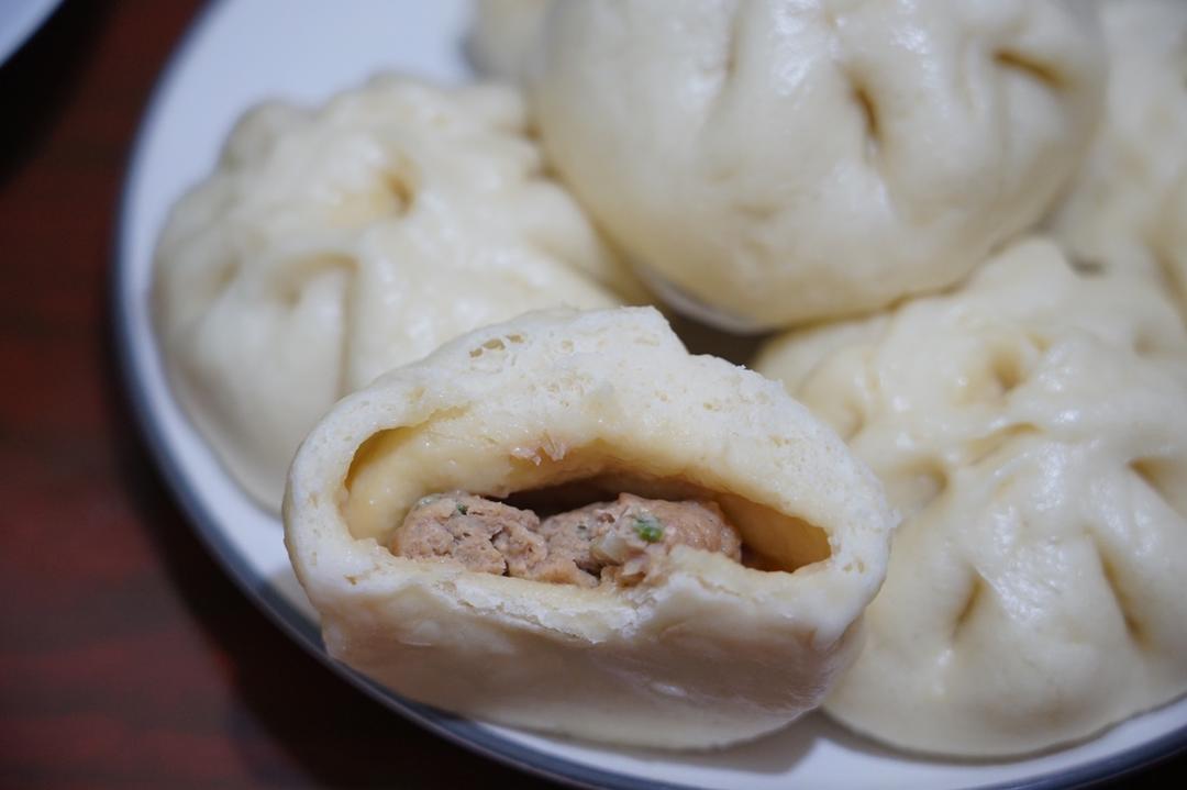 小美版香葱鲜肉包