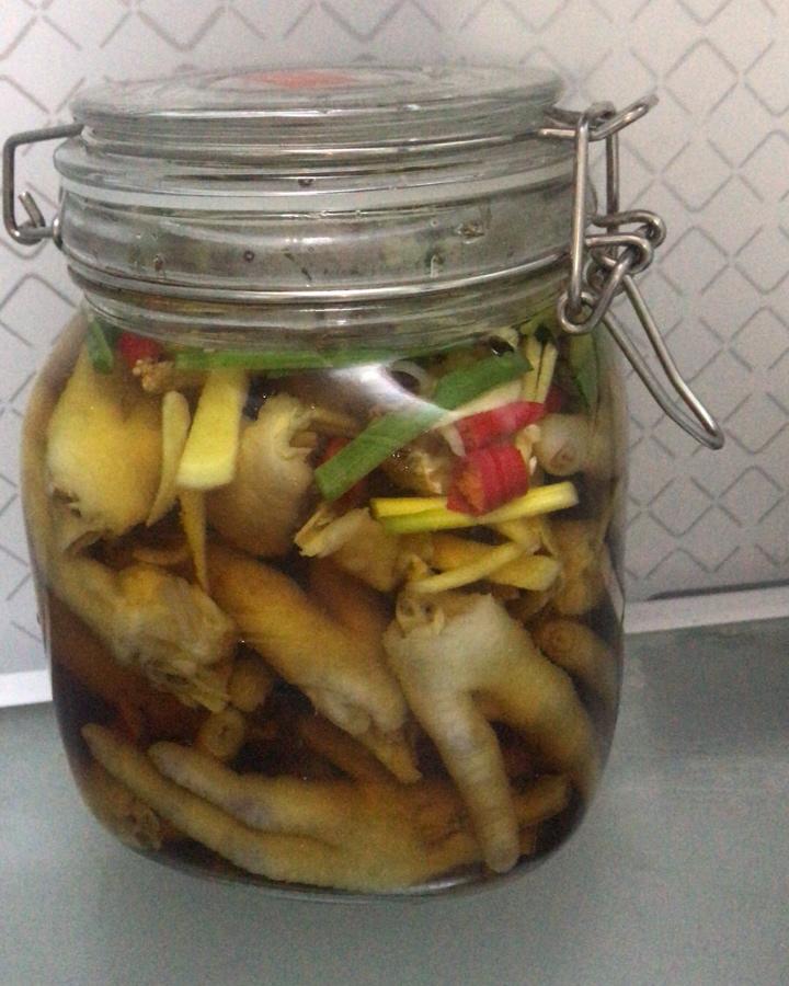 糟卤凤爪