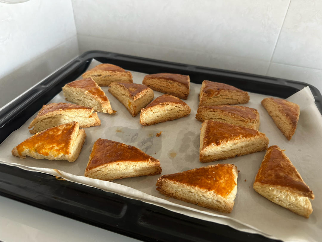 完美裂纹～百分百成功的超好吃奶香司康（禁止搬运）