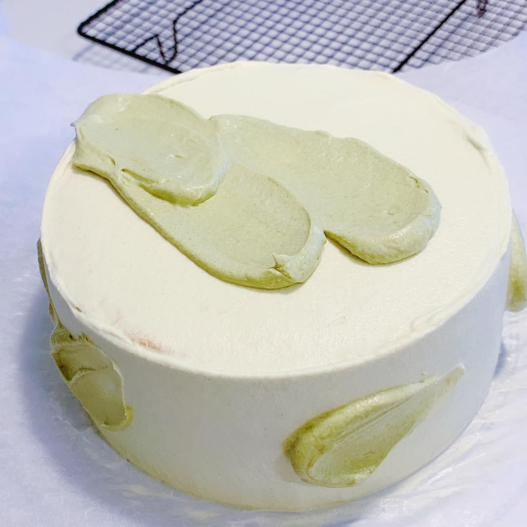 【视频】红豆抹茶奶油蛋糕～一个调色板蛋糕？