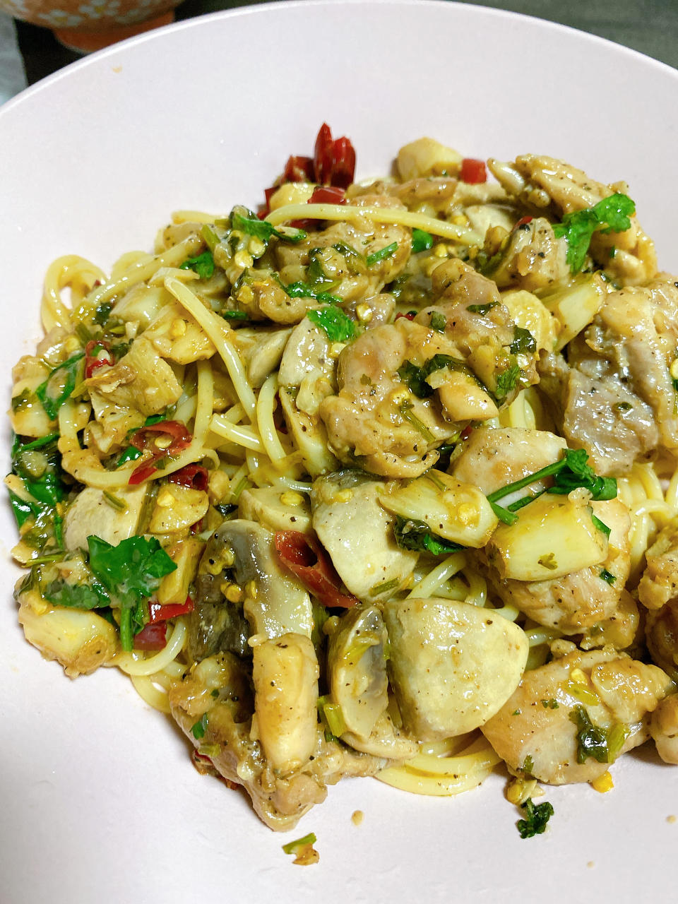 学到赚到【西班牙蒜香鸡】，外面可吃不到